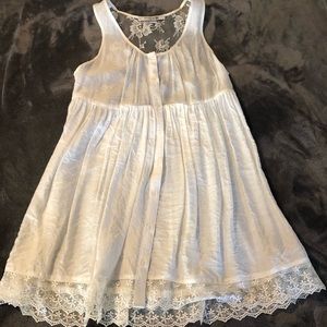 Forever 21 lace tank